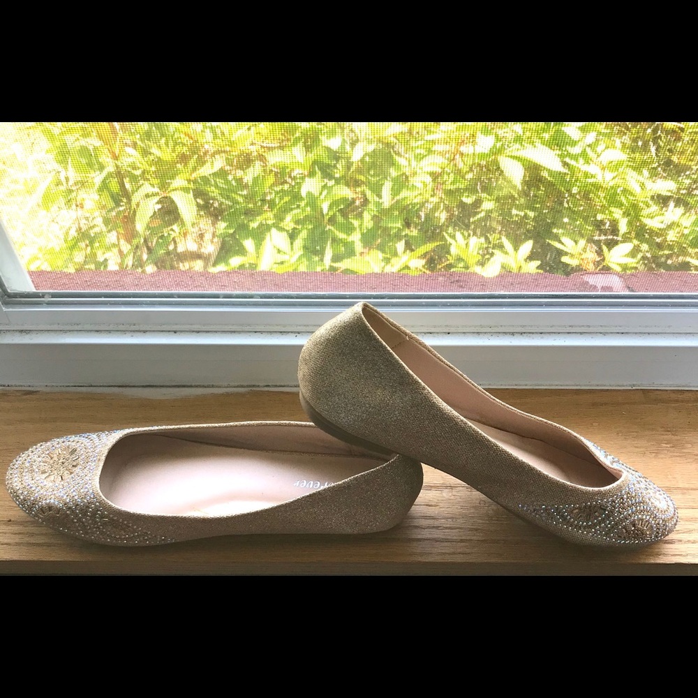 Women’s flats Brand Forever. Size 8.5.